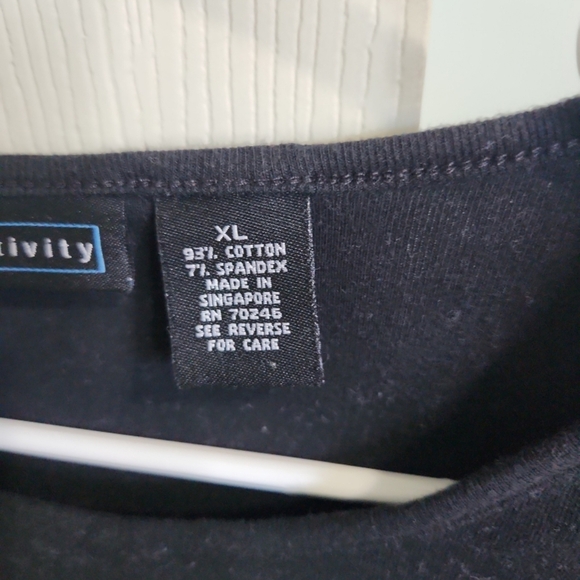 Relativity Women's Classic Black Tank Top - Picture 2 of 2